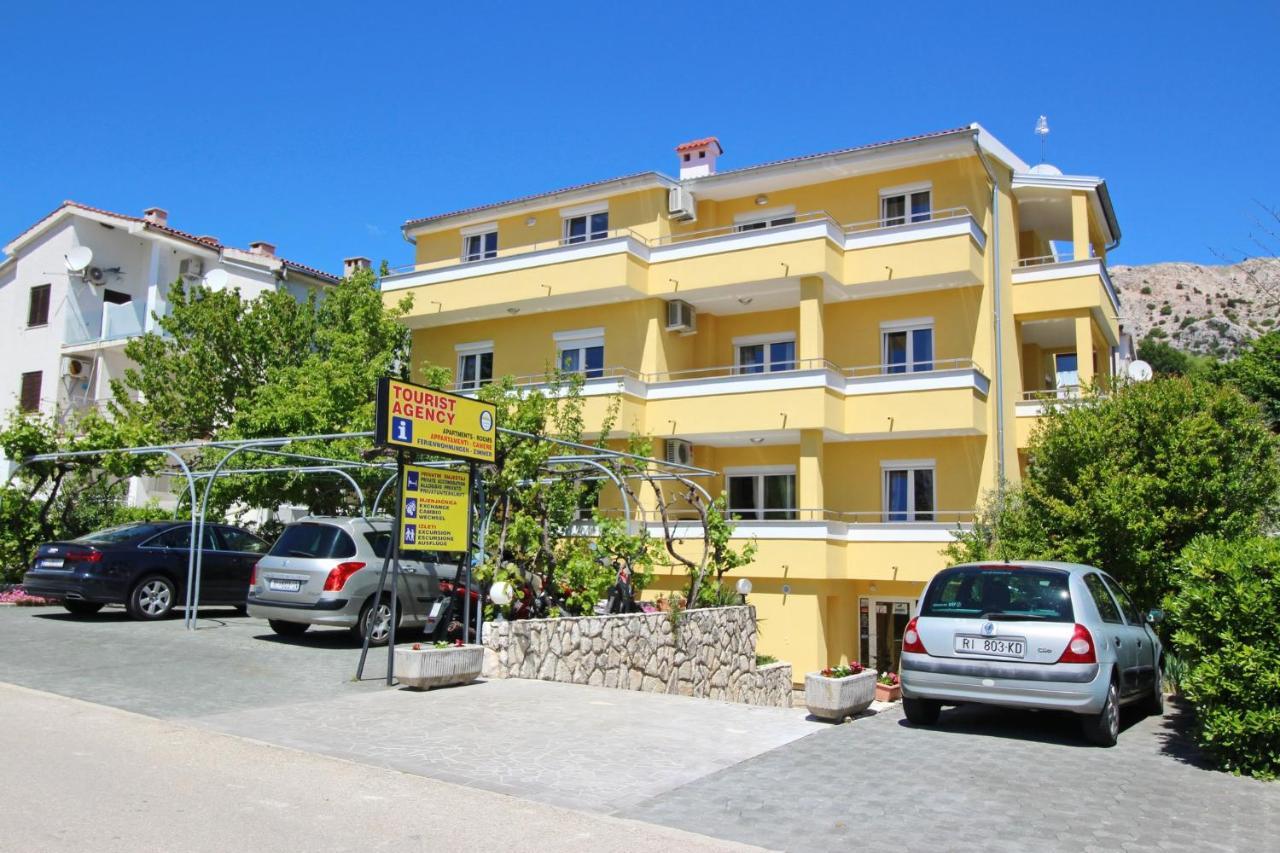 Apartments With A Parking Space Baska, Krk - 18716 エクステリア 写真